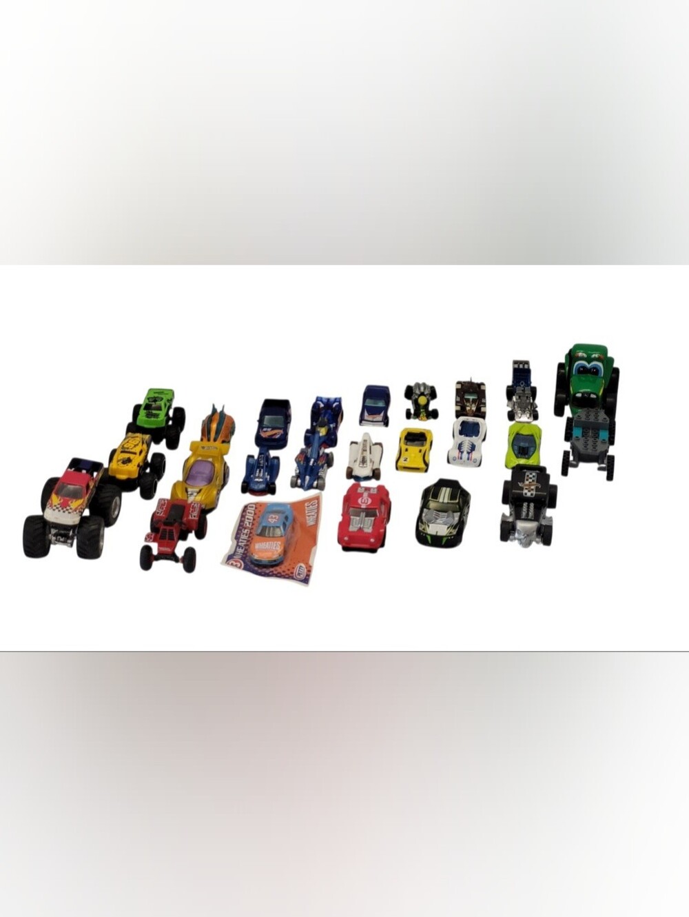 (#F)(Lot Of 24) Huge Mixed Bundle Assorted Die-Cast Cars Hot Wheels & Other Cars